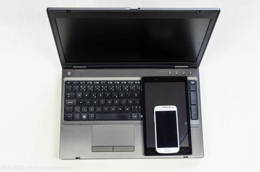 移動辦公三件套 手機(jī)、平板電腦與筆記本電腦的完美融合